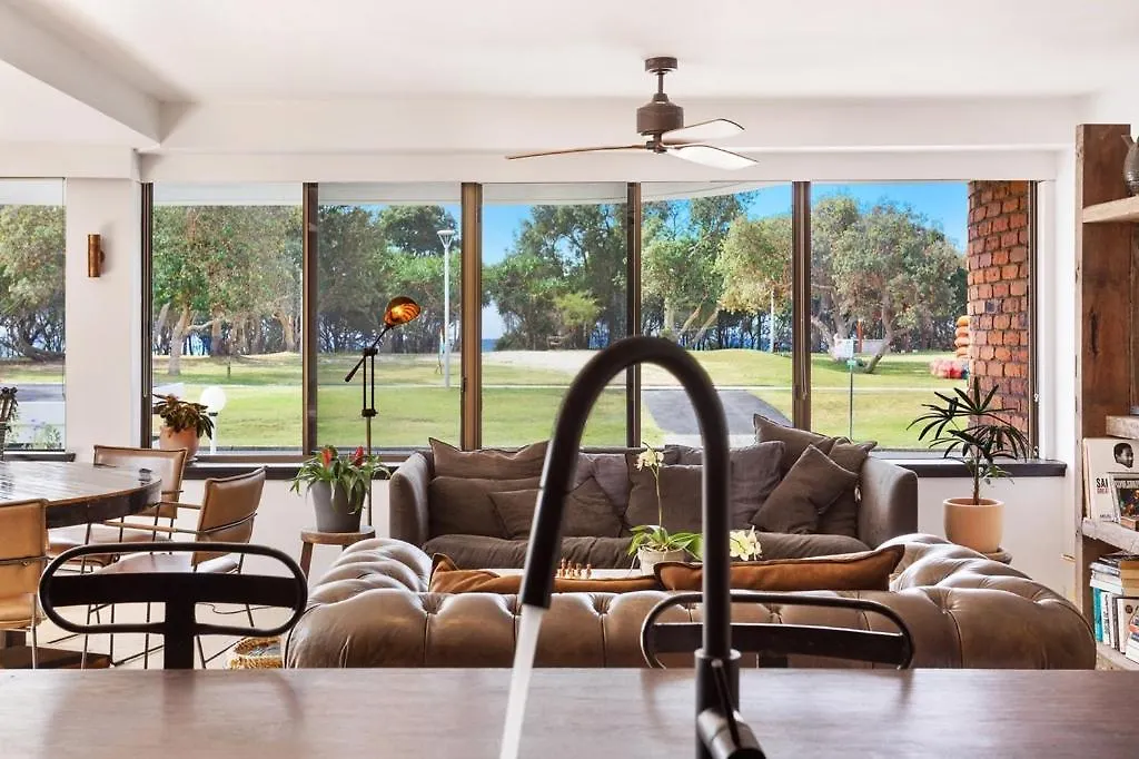 Byron Pacific Apartments - On Clarkes Beach Byron Bay