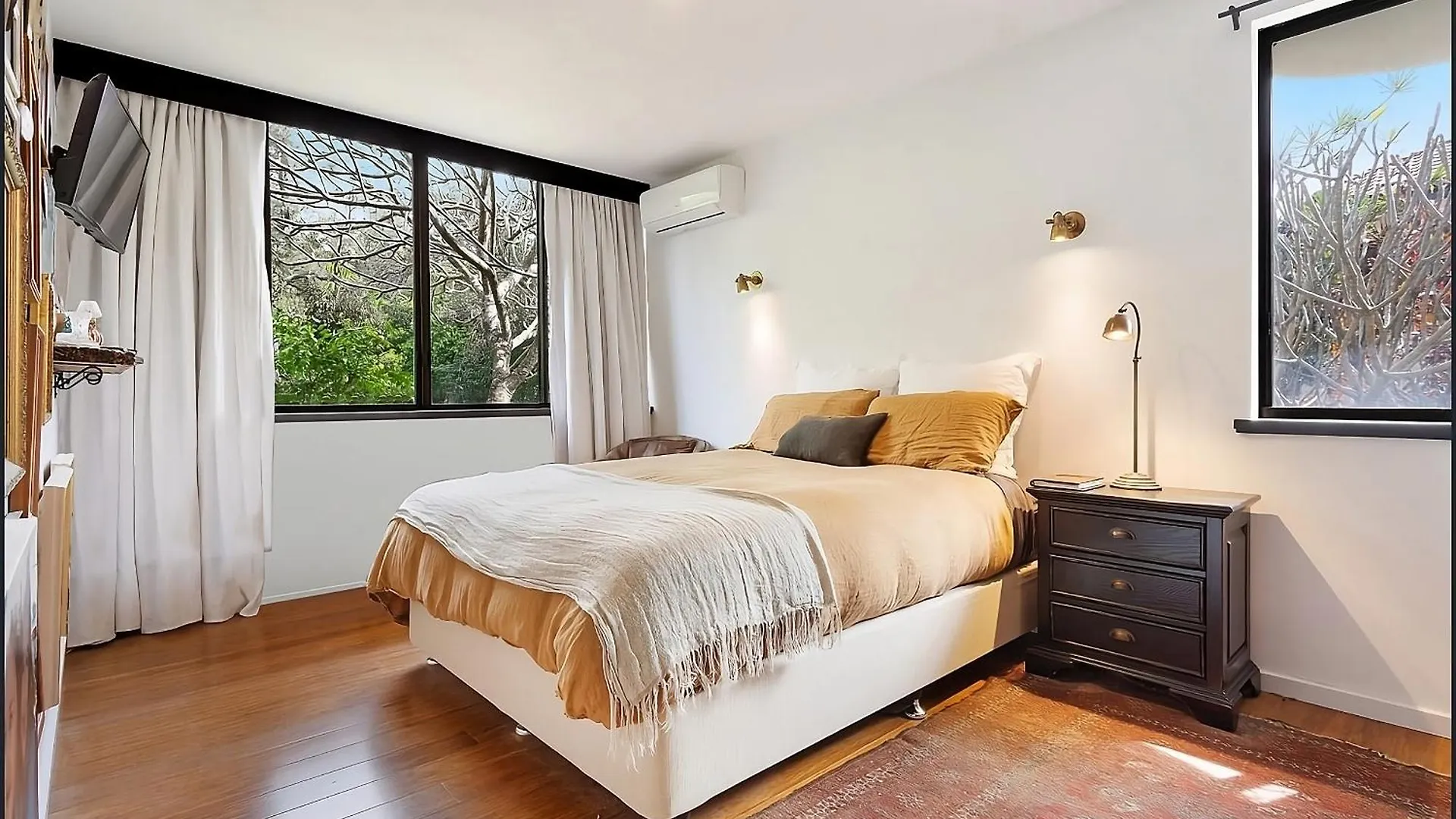 *** Aparthotel Byron Pacific Apartments - On Clarkes Beach Byron Bay Australia